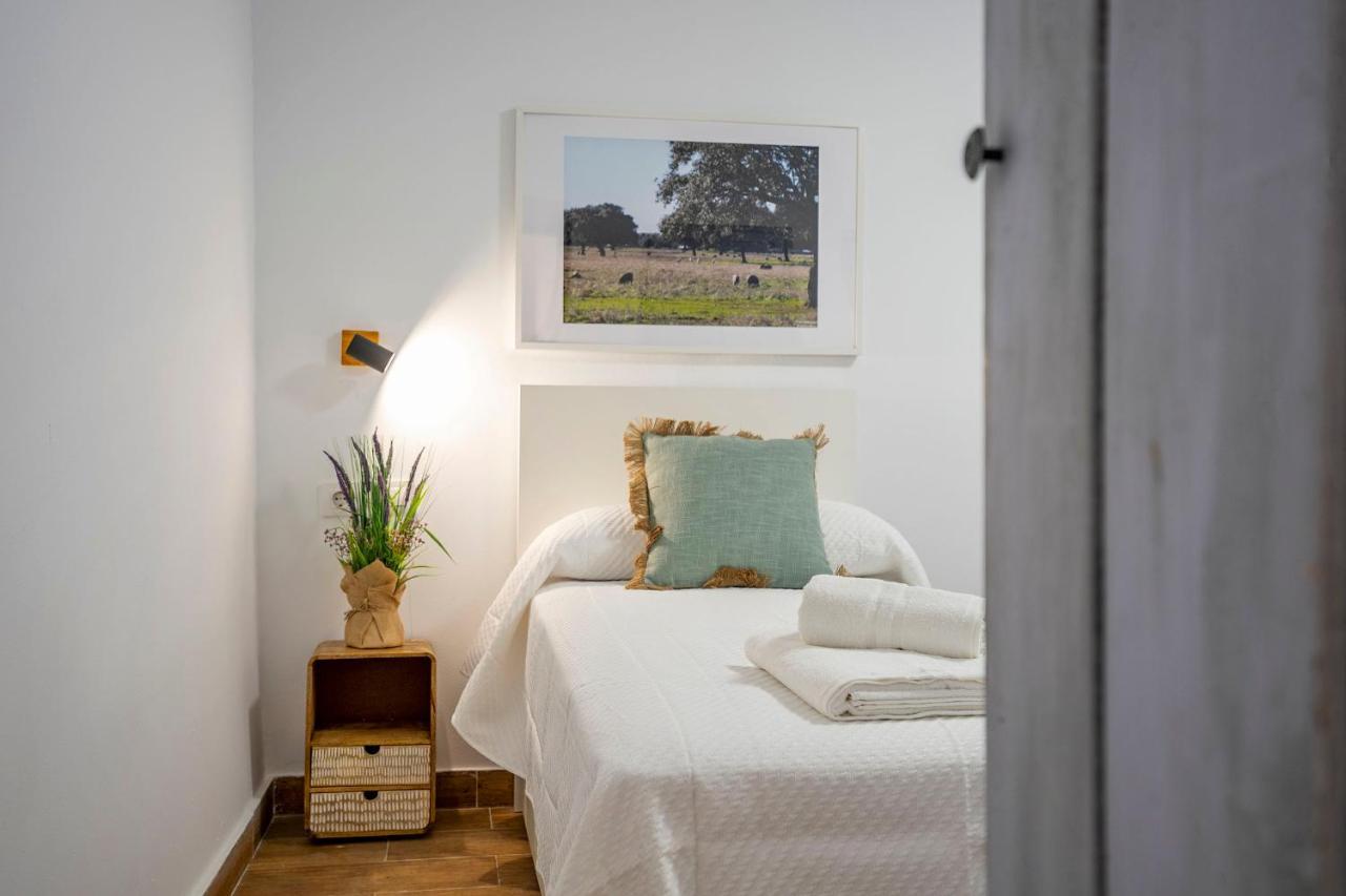 Apartamento Berrocala Caces Exteriör bild