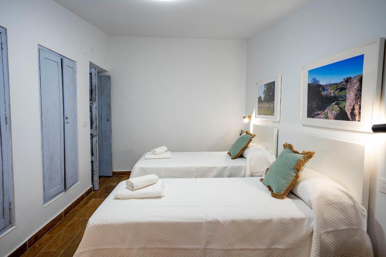 Apartamento Berrocala Caces Exteriör bild